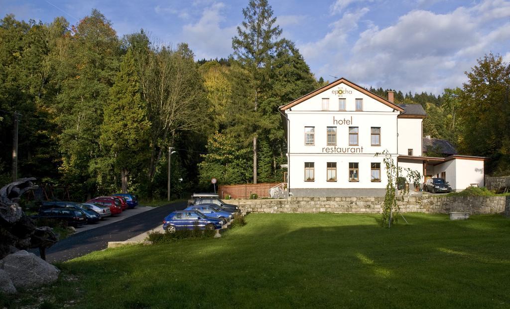 Hotel Epocha Janov nad Nisou Exterior photo